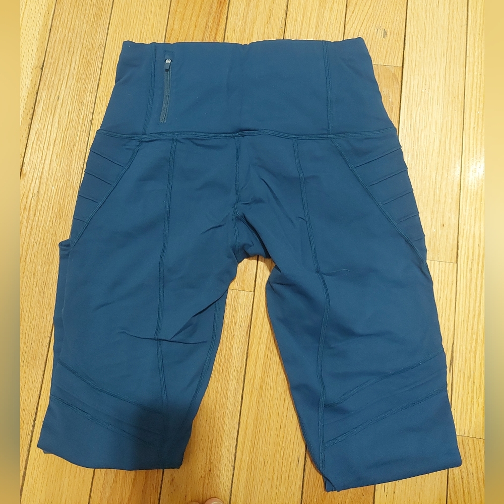 Oiselle Aero Tights - Picture 7 of 12
